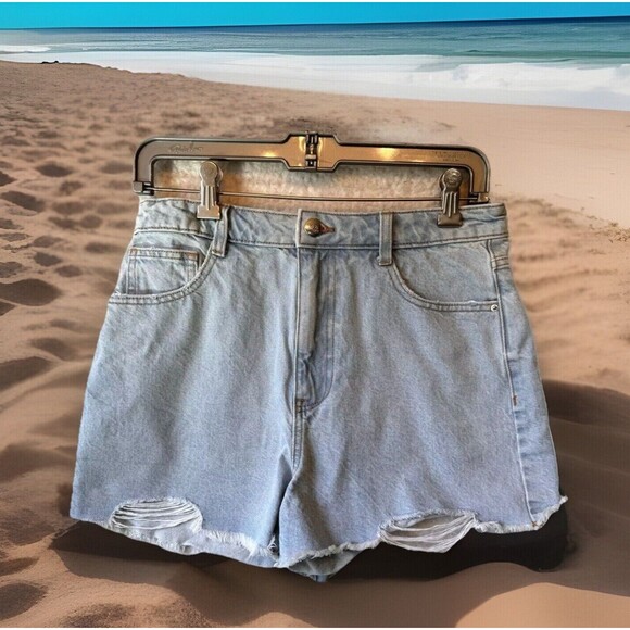 ZARA High Waist Light Wash Cut Off Raw Hem Denim Shorts Size 6 100% Cotton - Picture 1 of 11